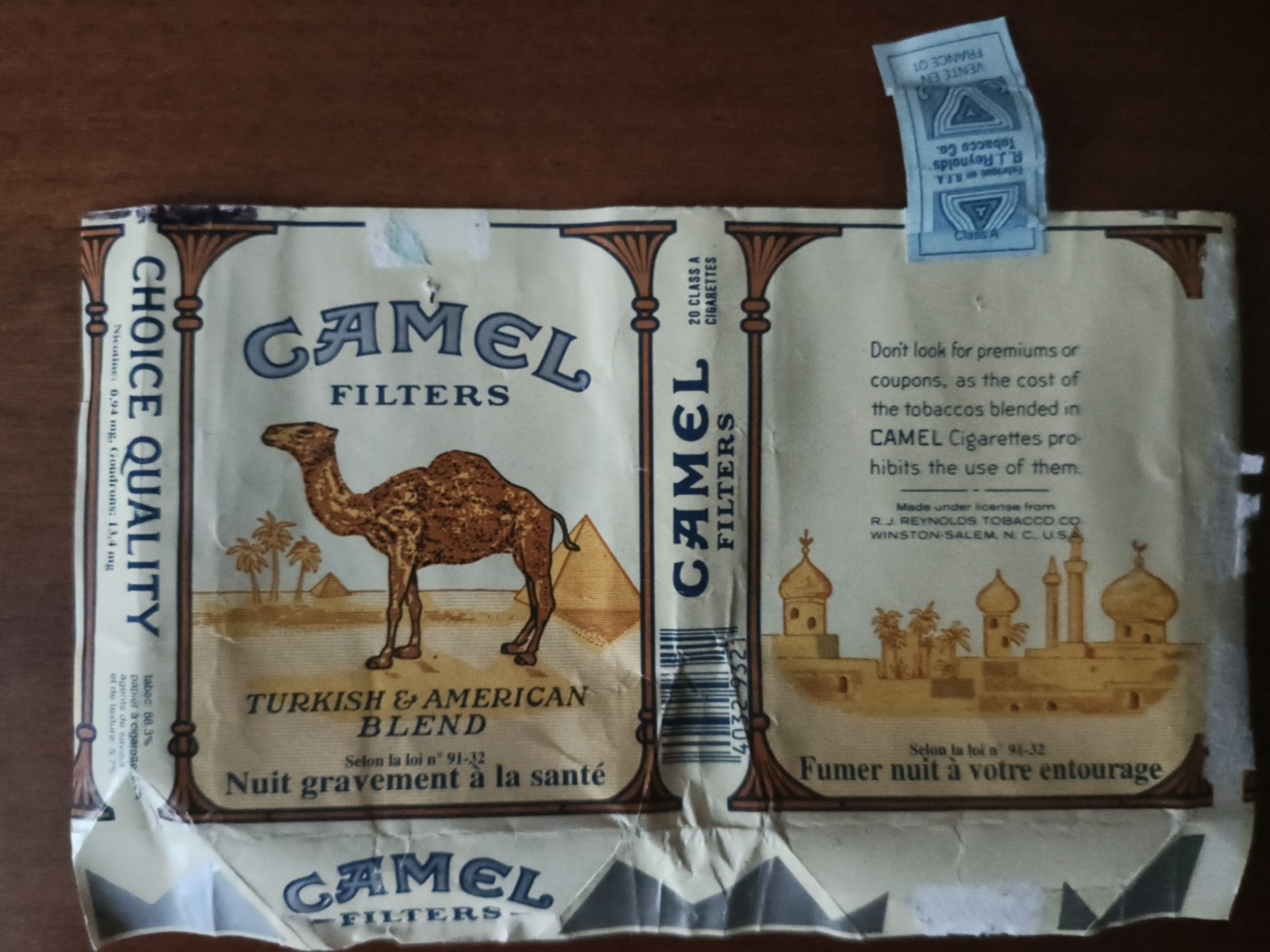 CAMEL - Confezione vuota di sigarette morbide