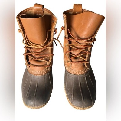 LL Bean 8  Bean Boots Size Women s 9 or Men s 7.5 Fall Rain Leather