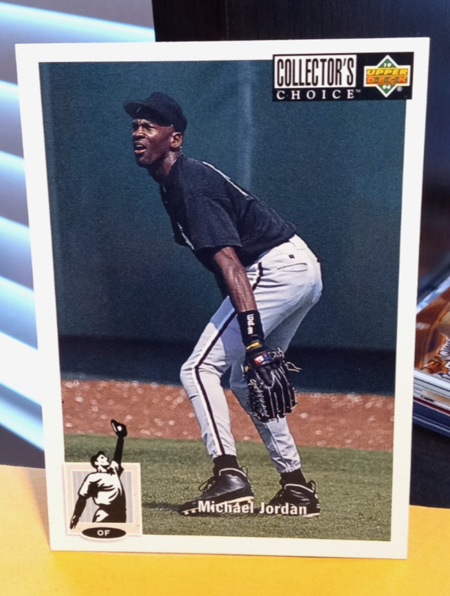 1994-95 Upper Deck Collector's Choice Michael Jordan #23 - Chicago Bulls