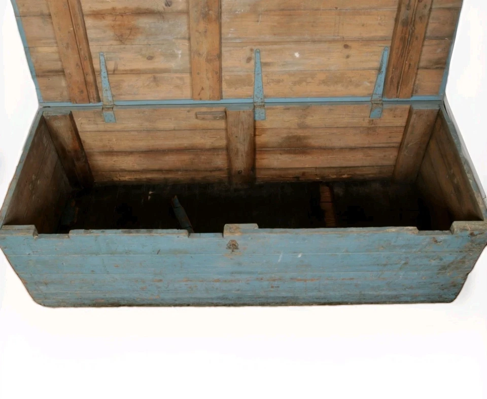 Rustic Blue Pine Chest Twin Handles Extra Large and Heavy Duty 170cm Wide - Image 4 of 4