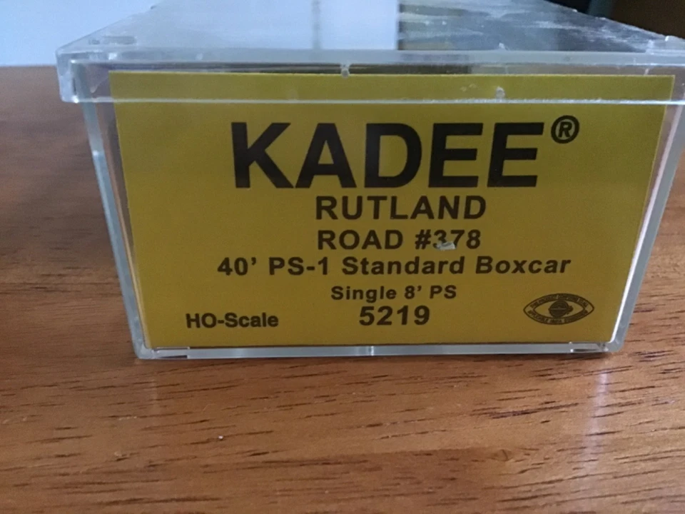 Kadee 5219 Rutland Road #378 40' PS-1 Standard Boxcar Single 8' PS - Image 2 of 2
