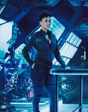 DOMINIQUE TIPPER signed Autogramm 20x25cm THE EXPANSE in Person autograph COA