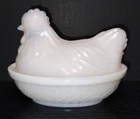 Vintage Hazel Atlas White Hen on Nest Mini Candy Dish – Milk Glass, 1940s