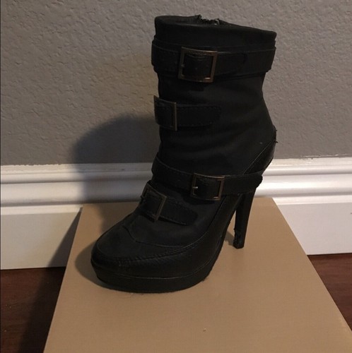 Apple bottoms short black boots size 6 