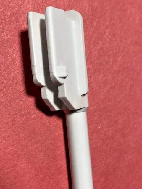 Horizontal Spool Pin to Fit Kenmore Sewing Machine Number 659067005 - Image 3 of 3