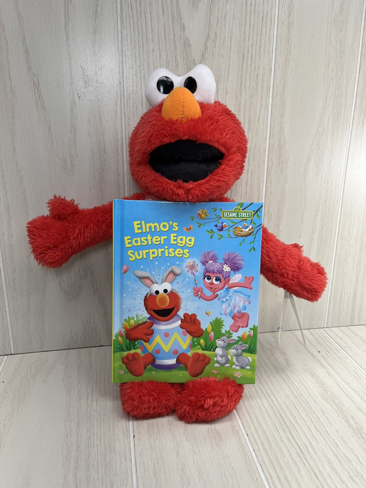 Kohl's Cares for Kids plush book Elmo's Easter Egg Surprises