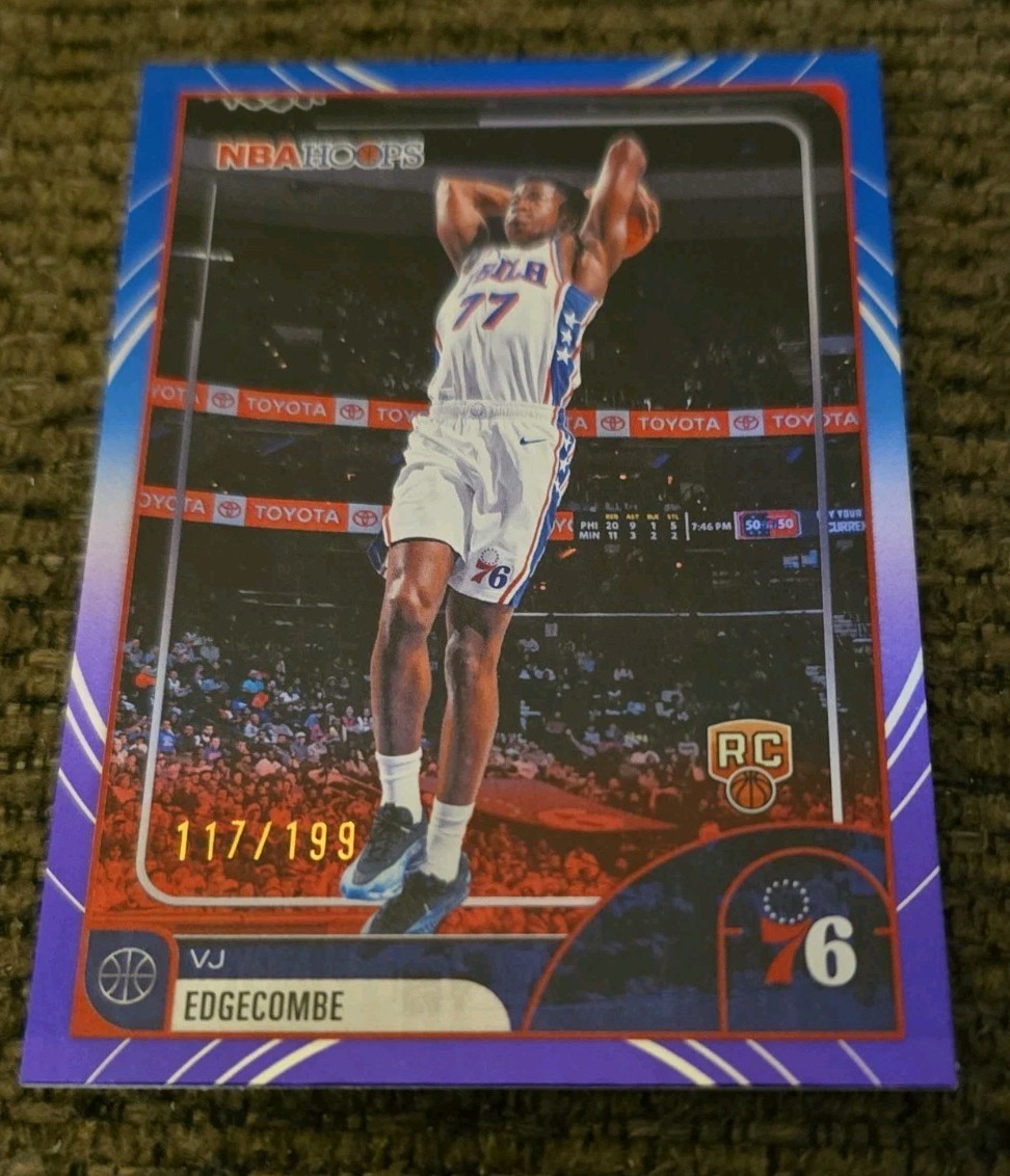 2025-26 NBA Hoops Rainbow Purple and Blue (RC) - VJ Edgecombe 059/199 #244 76ers