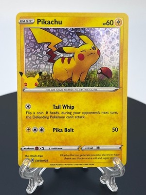 Pokemon TCG Pikachu SWSH039 Holo 2021 25th Anniversary NM/NP Black Star GM Promo