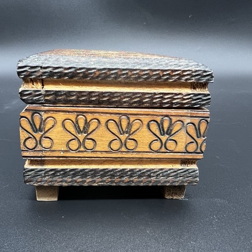 VTG German Hand Carved Painted Wooden Music Box Lock & Key Edelweiss - Picture 9 of 19