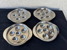 Lot de 4 assiettes à escargots en métal