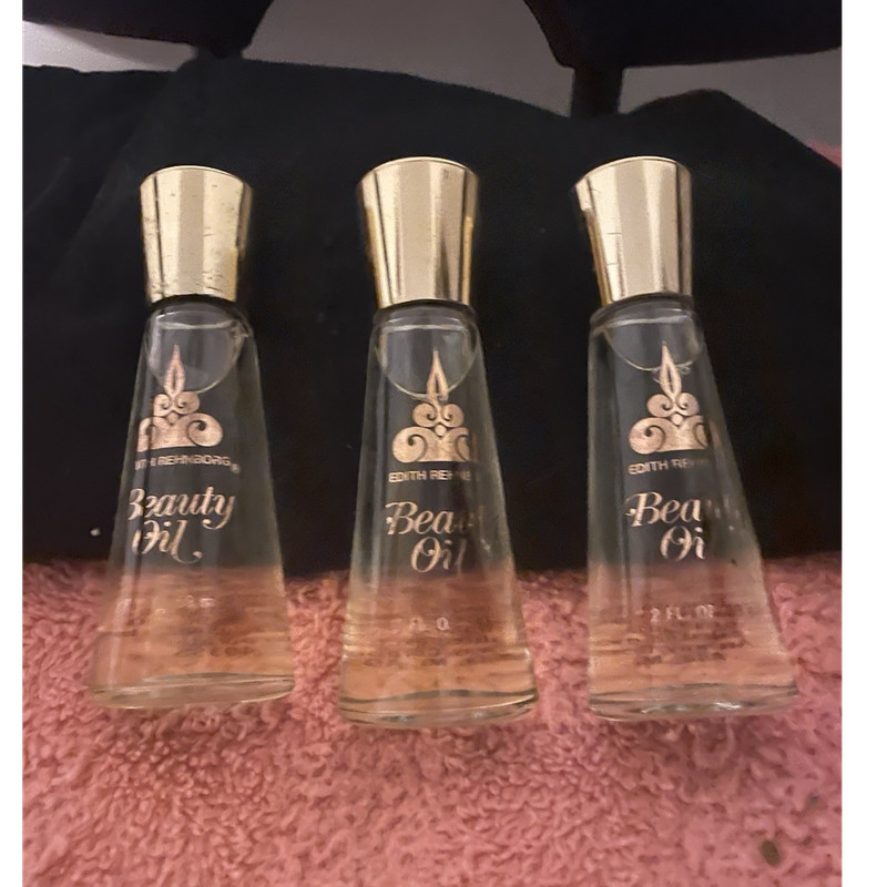 Edith Rehnborg Beauty Oil 2 fl oz Clear Glass Bottle with Gold Cap