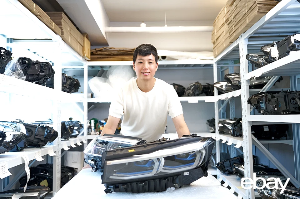 KIA K900 K9 2013 luz trasera derecha Foto 3 de 3