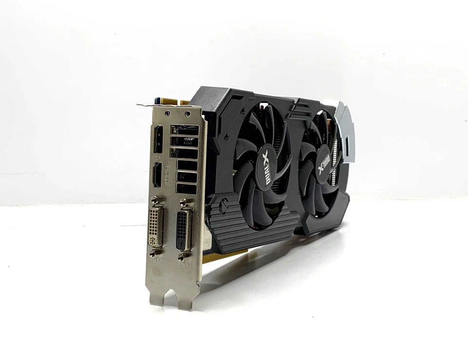 Sapphire AMD Radeon HD7950 3GB GDDR5 GPU - Image 3 of 3