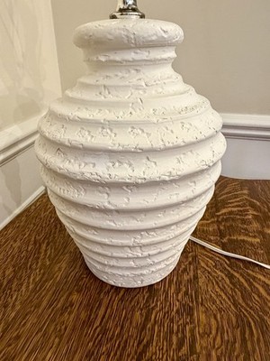 Vintage Ribbed And Textured Plaster Table Lamp Minimalist Style