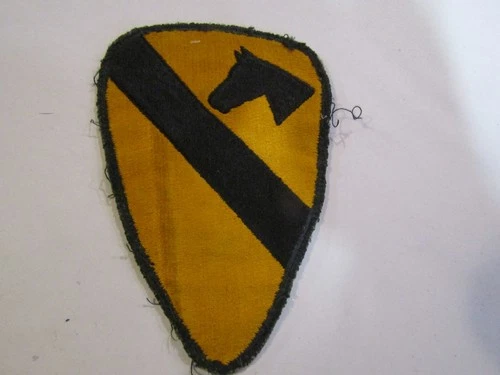 VINTAGE MILITARY PATCH WW2 TO VIETNAM ERA US ARMY 1ST CAVALRY DIVISION #4