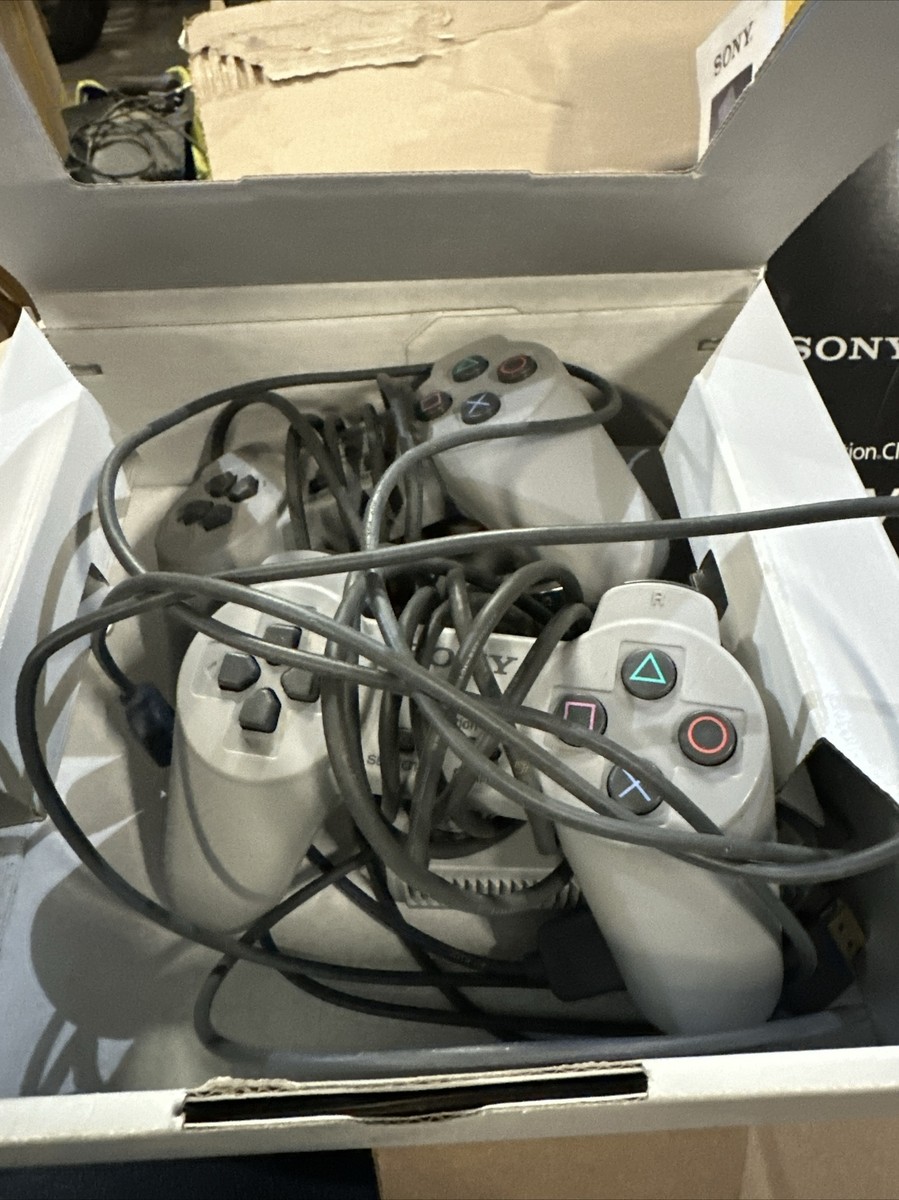 SONY プレステミニ 未開封初期ロット PlayStation Classic Amazon.com: Sony PlayStation Classic - PlayStation (Renewed