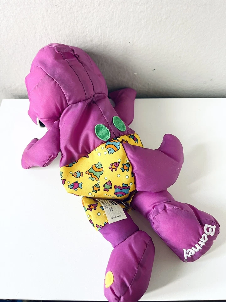 Juguete de baño de felpa vintage años 90 Barney púrpura dinosaurio amigos del agua 13" Foto 2 de 2
