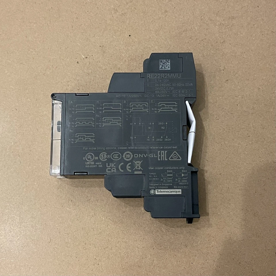 Schneider Electric RE22R2MMU Multifunction Timer Relay - Image 2 of 2