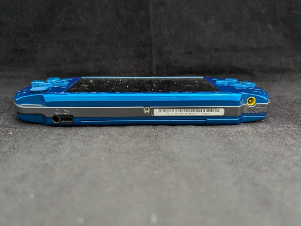 B865 Sony PSP 3000 console Vibrant Blue Handheld system Japan w/memory fx - Image 4 of 4