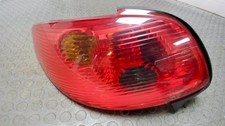 Heckleuchte / Rücklicht Links ( Cabrio ) Peugeot 2KFX/2NFZ/ 206 CC 110