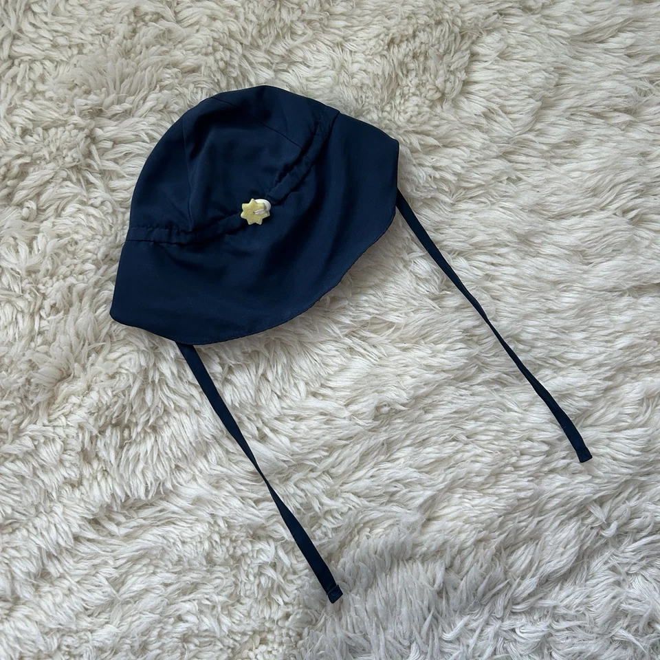 Шляпа от солнца ведро для мальчика темно-синее с зелеными ростками с регулируемыми завязками 0-6 месяцев - Изображение 2 из 4