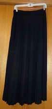 Woman's size 8 - Black pleated SKIRT - Worthington - Full length - SHARP - USA
