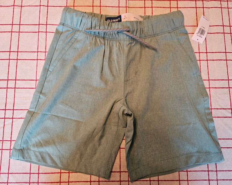 Old Navy Boy Teal Shorts Size Small 6-7 BNWT