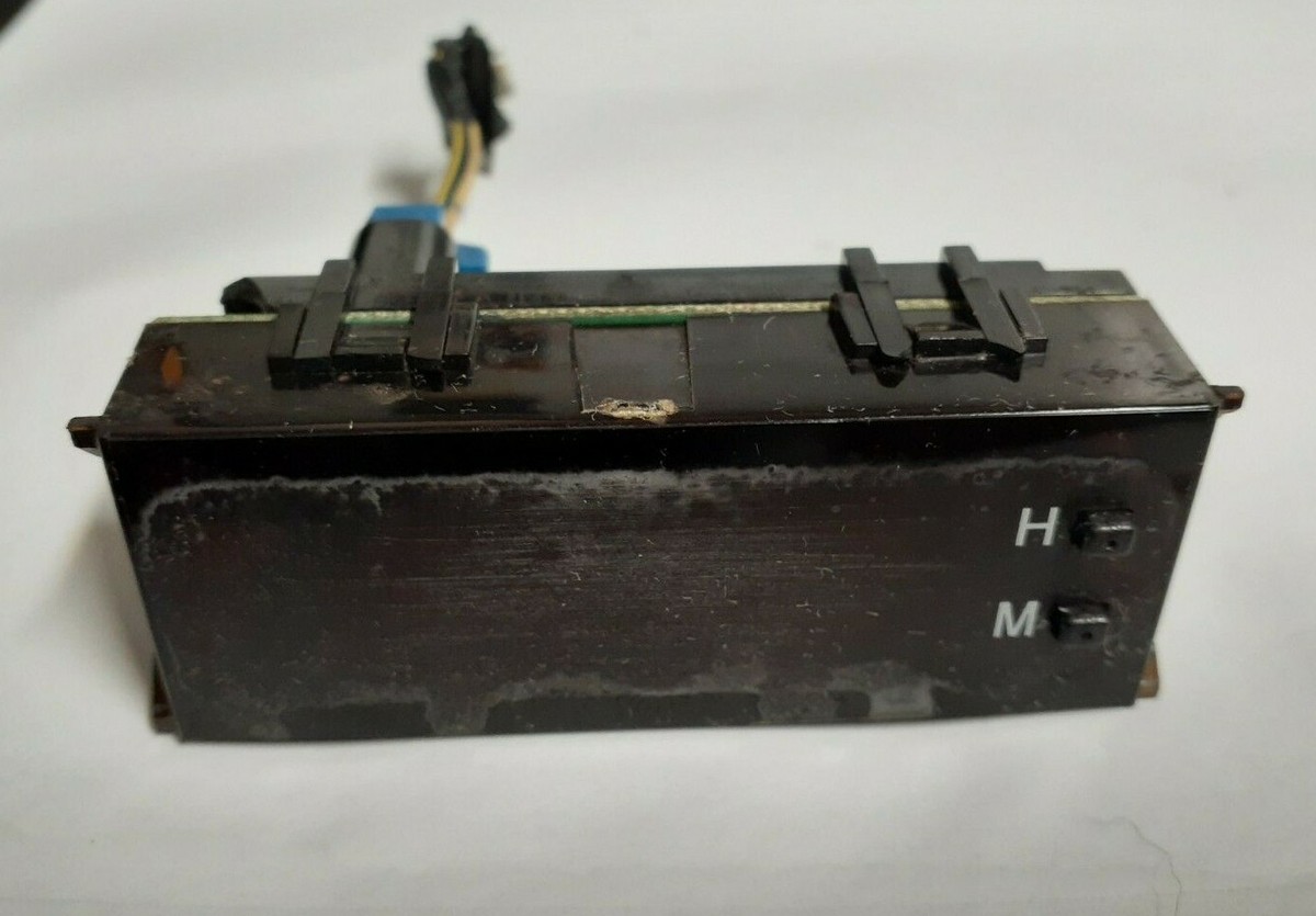 1998-2002 TOYOTA COROLLA DASH DIGITAL CLOCK 83910-02040~ B8 | eBay