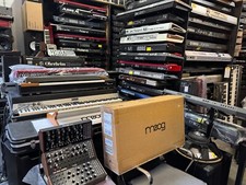 Moog Messenger 32-Key Monophonic Synth 2025 New in stock ARMENS