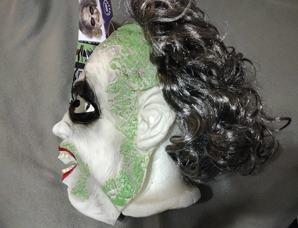Beetlejuice Halloween Mask with Hair for Adults from Rubies - Image 2 of 4