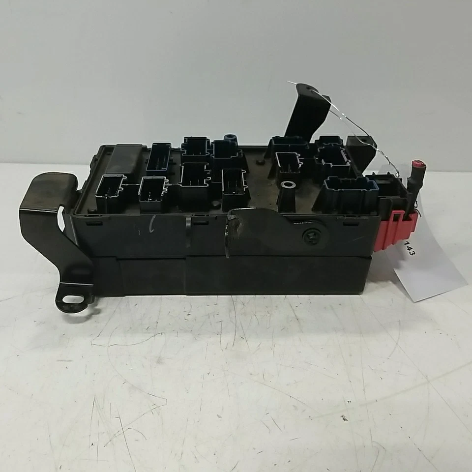 2005 Ford F250 Under Dash Fuse Relay Box OEM 5C3T14A067BE 5.4L Gas - Image 2 of 4