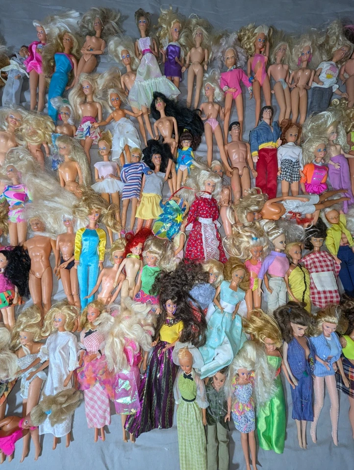 Huge Lot Of Vintage 60's 70's 80's 90's Mattel Barbie Dolls & Other Accessories - Image 3 of 4