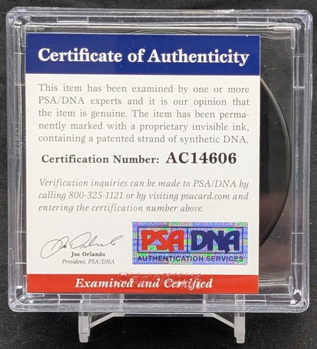 Brett Hull Autographed St. Louis Blues Signed Hockey Puck PSA/DNA Cert - Picture 2 of 2