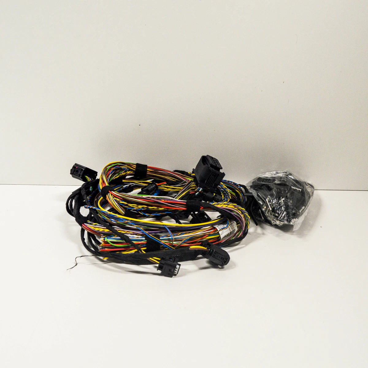 NEW BMW X5 F15 FRONT LEFT REPAIR WIRING HARNESS SET 61116831980 