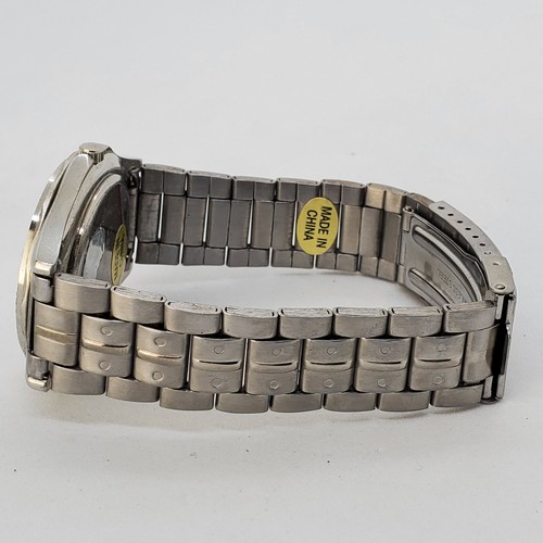 Calvin Hill Men's Watch 40MM Blue Dial Silver Tone Bracelet Case 7" New Battery - Picture 6 of 13