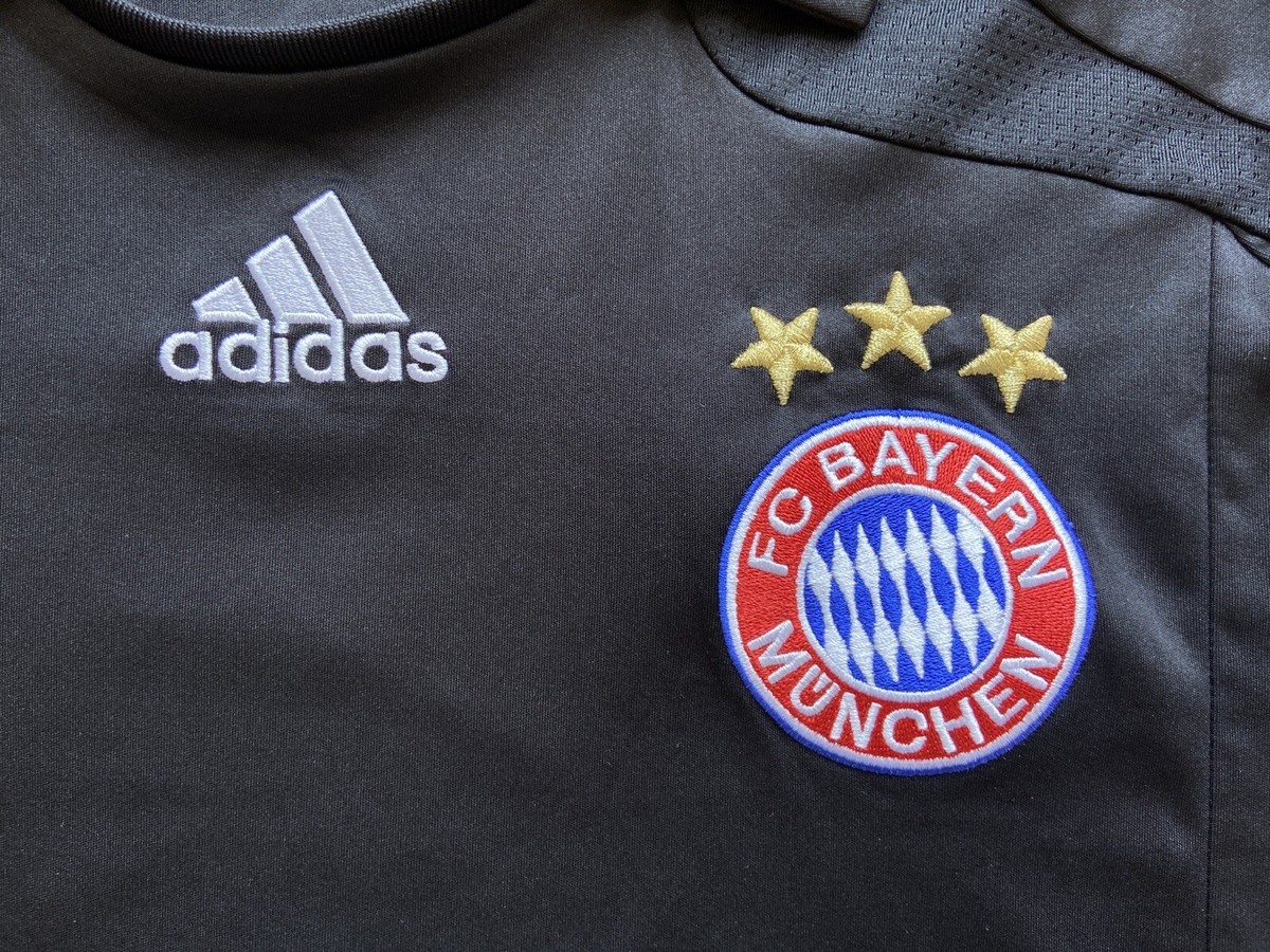 ジャージ Adidas Bayern 1988/89 size L adidas Bayern Munich Windbreaker - Bayern Munich FC Apparel