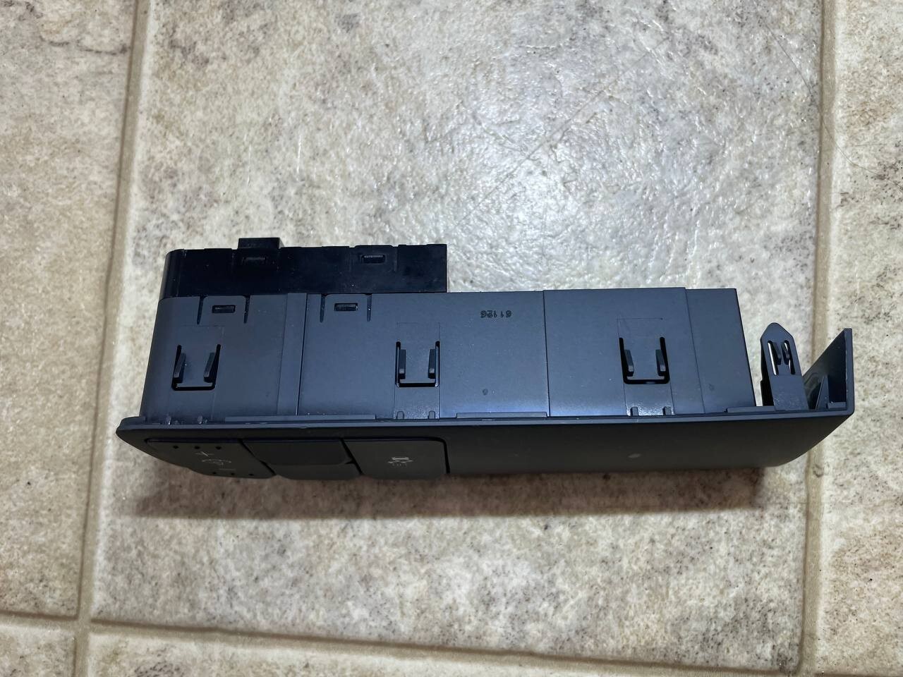 KIA SOUL DASH DASHBOARD DIMMER & TRACTION CONTROL SWITCH & BEZEL OEM