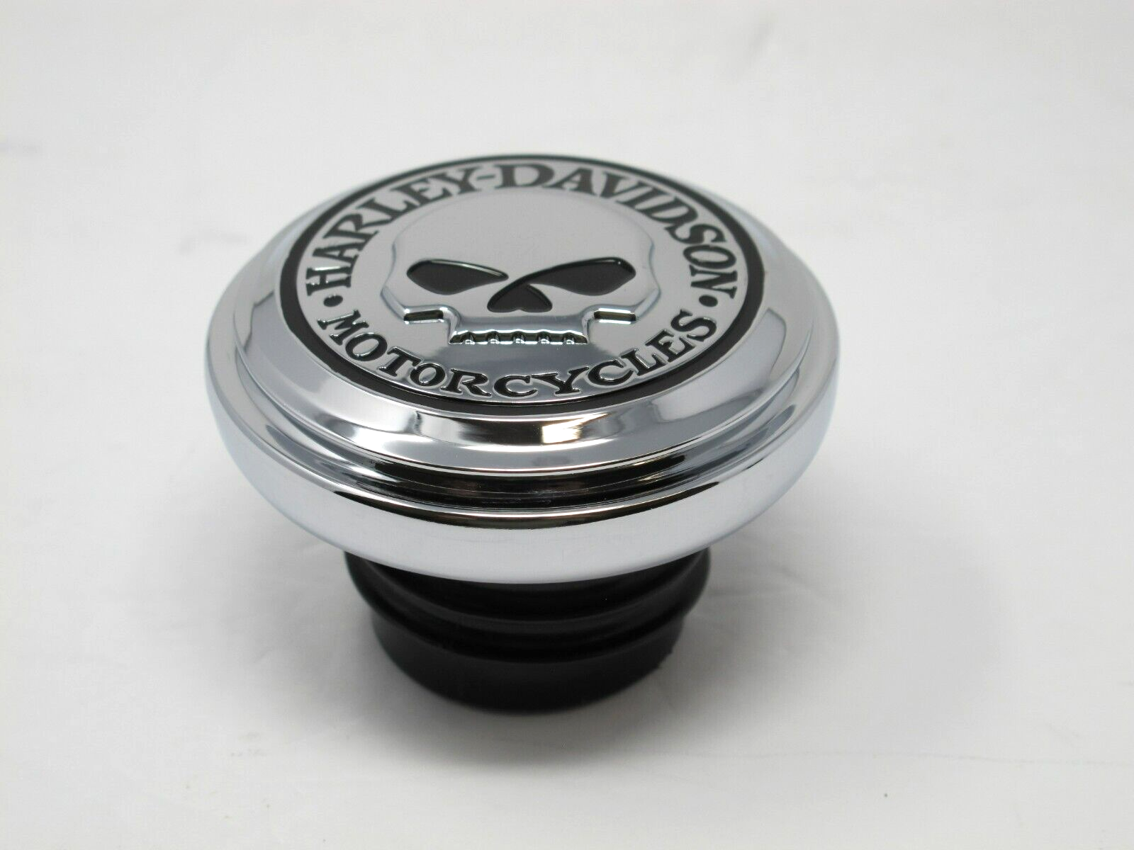 GENUINE HARLEY DAVIDSON CHROME L & R FUEL GAS CAPS WILLIE G SKULL