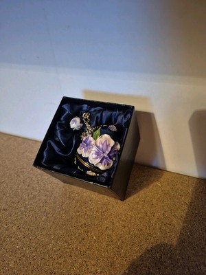 Stauer Vintage Decorative egg And Pendant Set. Purple Pansy Design.