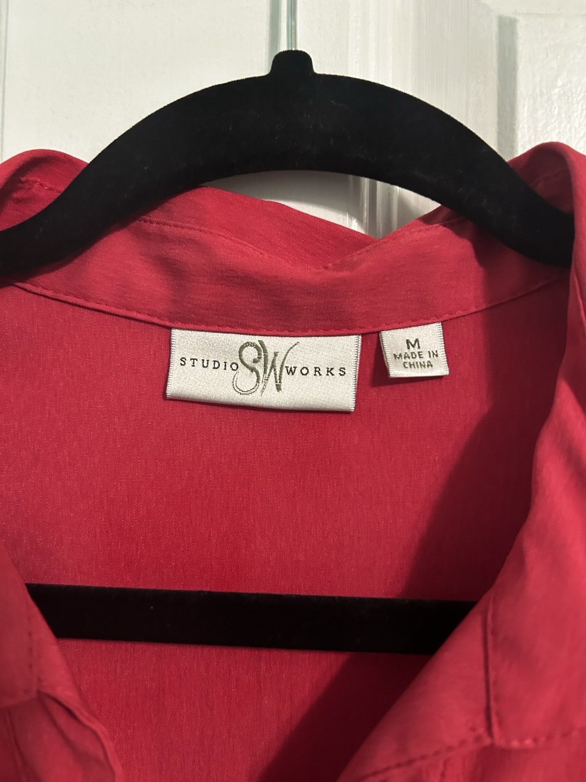 Women's Button up, Solid Red, Size M, Long Sleeve… - image 3