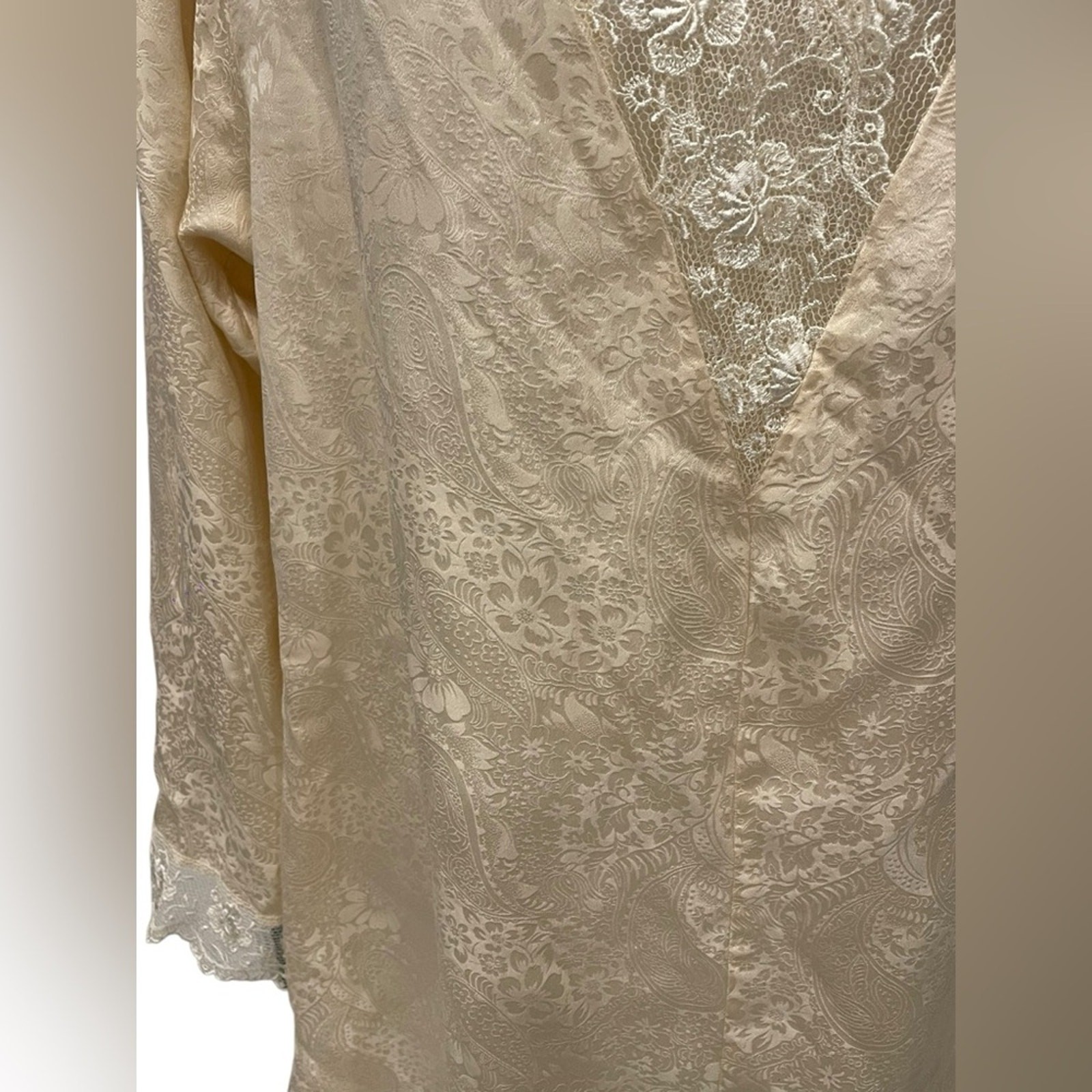 Valentino Cream Silk Lace Women's Blouse Size:M thumbnail 3