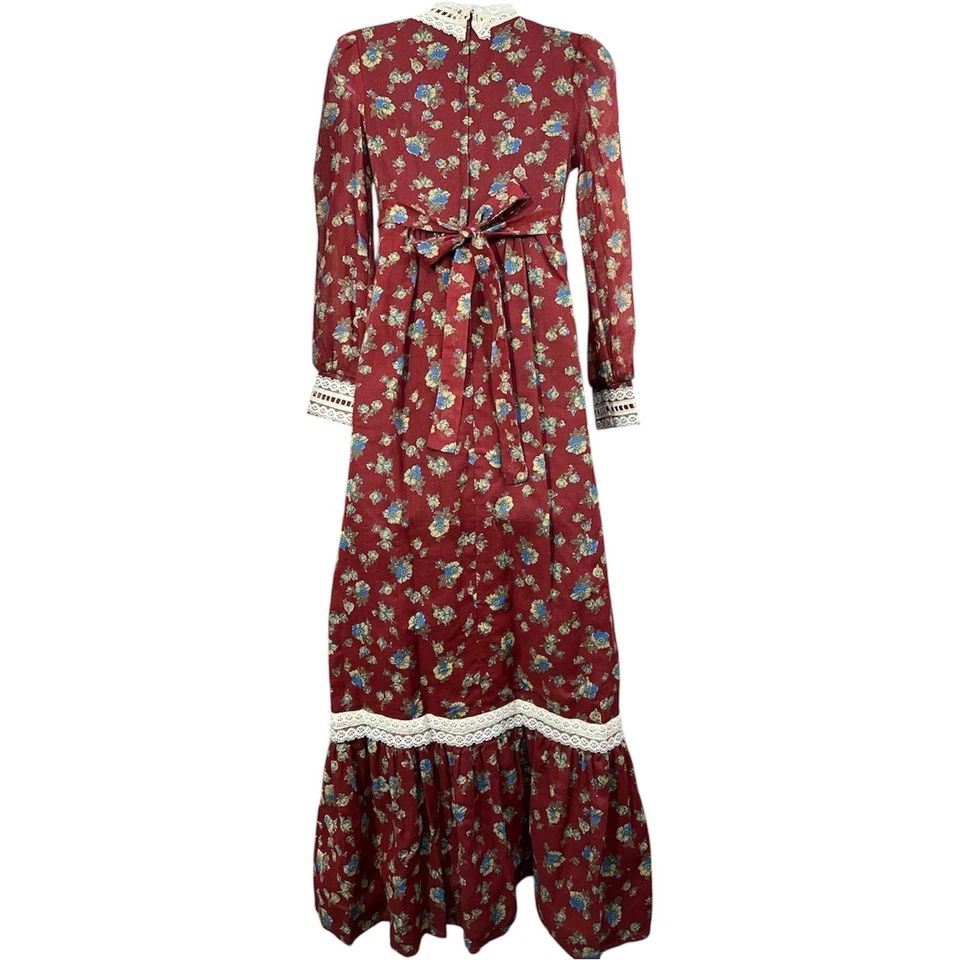 Maxi Vestido Pradera Años 70 De Colección XS Borgoña Floral Crochet Encaje Lazo Espalda Cottagecore Foto 4 de 4
