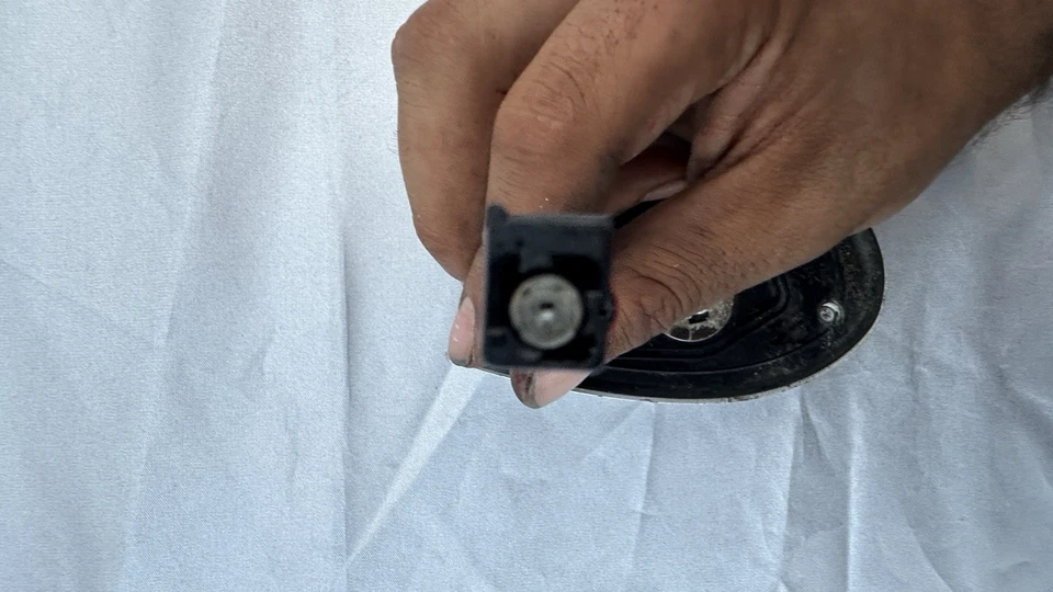 Conjunto de antena de techo Honda Accord 2013-2017 OEM PLATEADO Foto 4 de 4