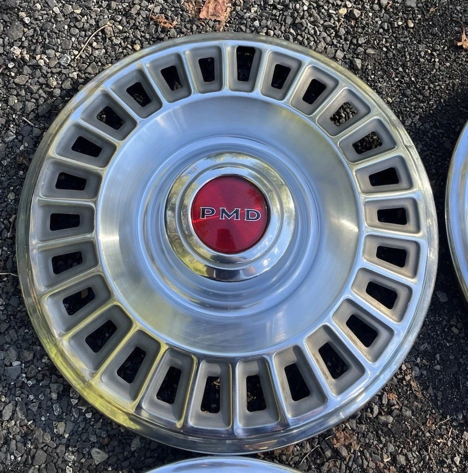 Tapacubos Pontiac PMD 1967-1968 14" cubiertas de rueda Firebird Tempest Catalina OEM Foto 2 de 4