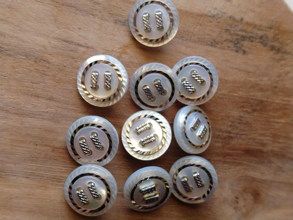 10pcs silver-colored 15mm bundle of shell buttons special vintage buttons shell - Image 3 of 4