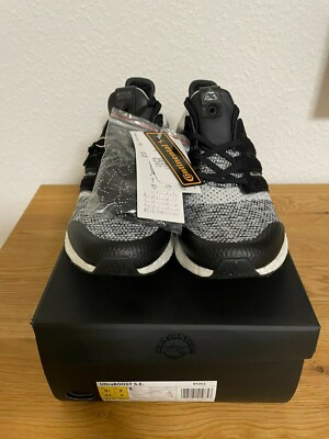 Ultra Boost 1.0 SNS X Social Status UK9