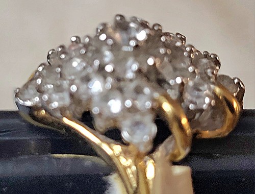 Vintage Beautifull Gold Tone Simulated Diamond Cluster Engagement Ring Size 5 - Picture 6 of 8
