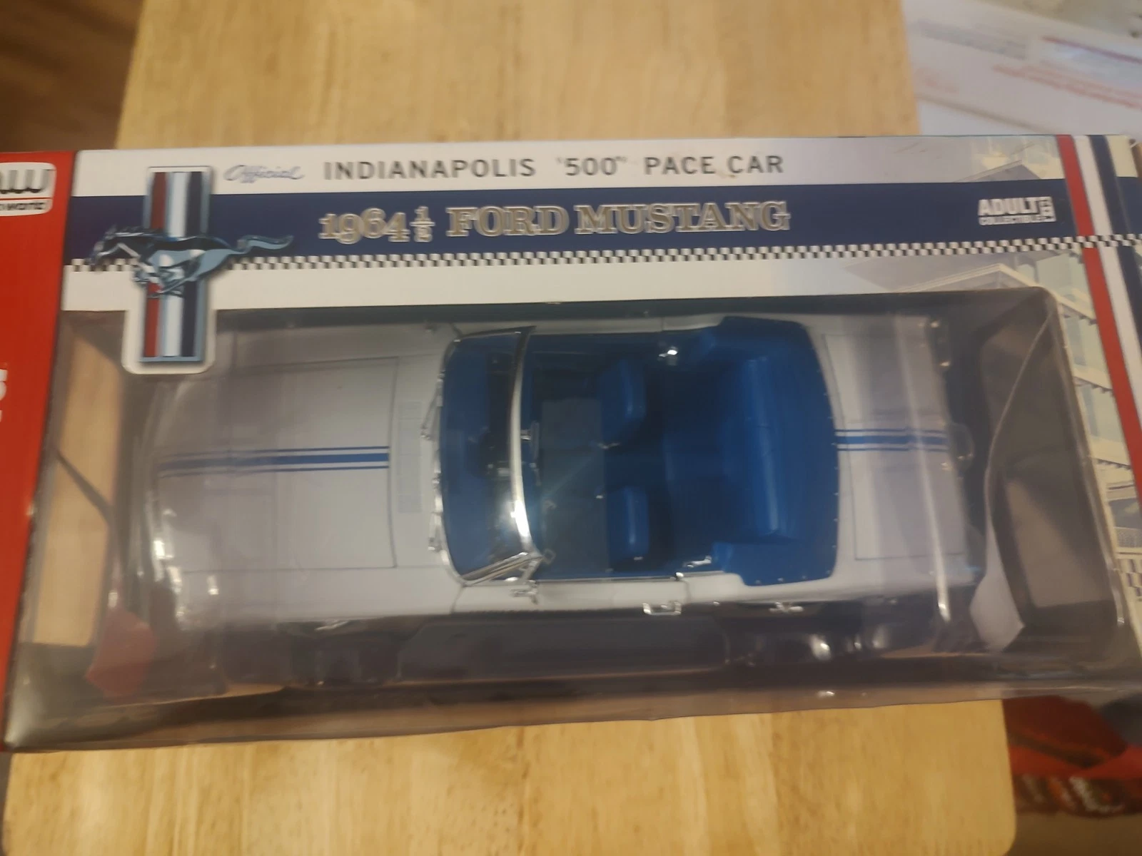 1964 1/2 Mustang convertible Indianapolis 500 Pace Car 1:18 Auto World 209 2