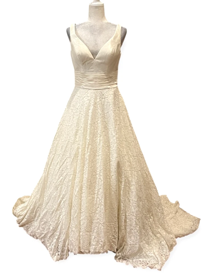 Justin Alexander Style 8824 Wedding Dress Ivory Lace Satin A-Line Gown Size 10 - Image 2 of 4