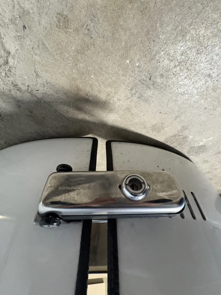 Anillo de neumático con cubierta de rueda blanca G550 G63 G500 Clase G Wagon W463 W464 OEM Mercedes Foto 3 de 3